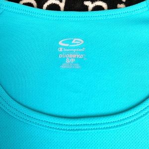 Champion fitted gym shirt. Baby sleeved in small